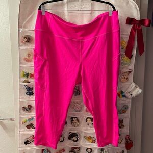 Torrid athletic capri pants